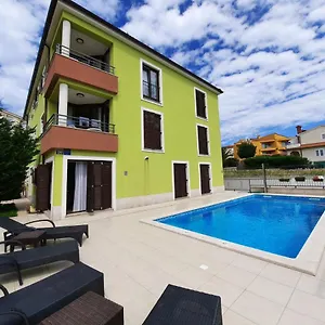 Smaragdna Villa Yourcroatiaholiday Premantura